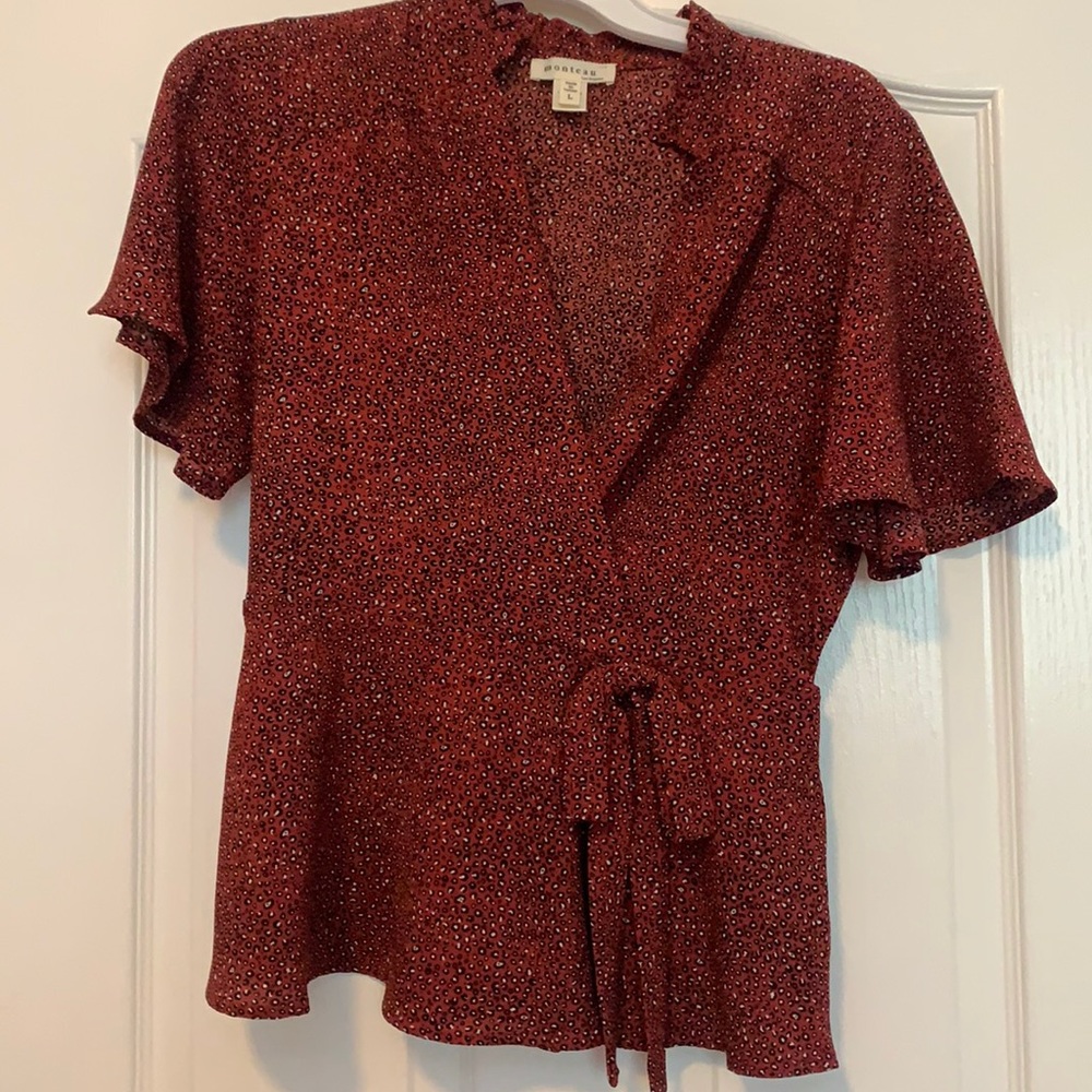 Red Cheetah 🐆 print ruffle blouse
